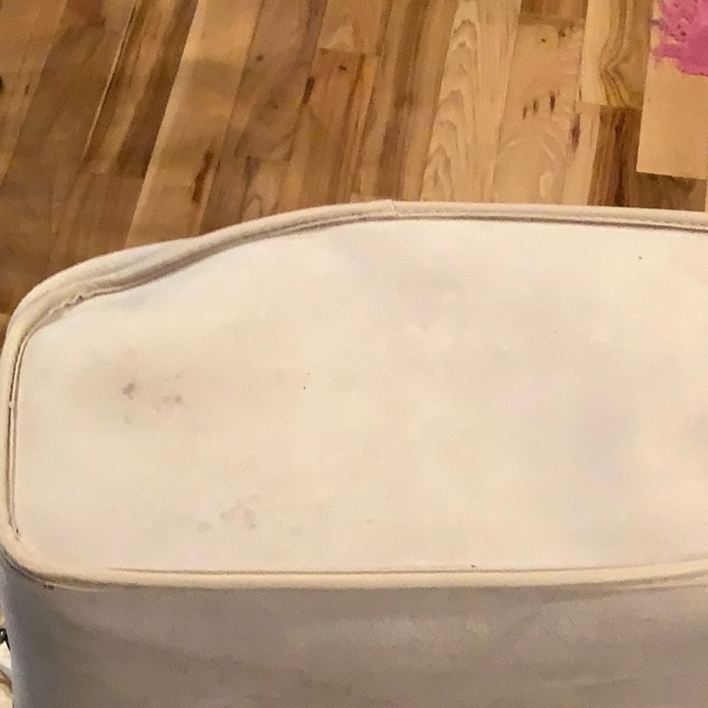 Big Logo Coach Tote - Picture 10 of 12